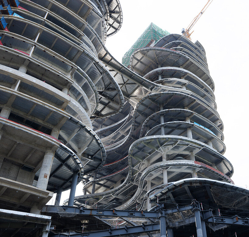canyon-like yidan center by zaha hadid architects tops out in shenzhen's cultural quarter
